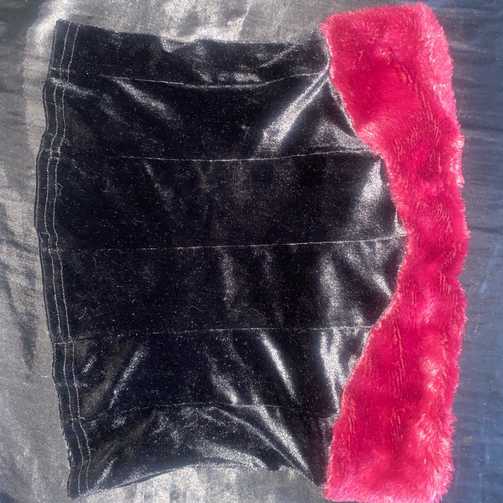 Black and red Faux Fur top